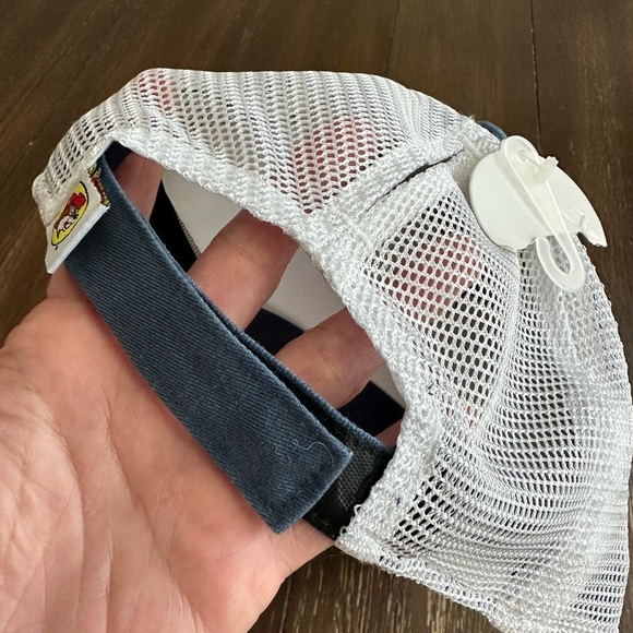 Buc-ee's Flowers with Ponytail Hole Snapback Trucker Hat - Picture 7 of 10